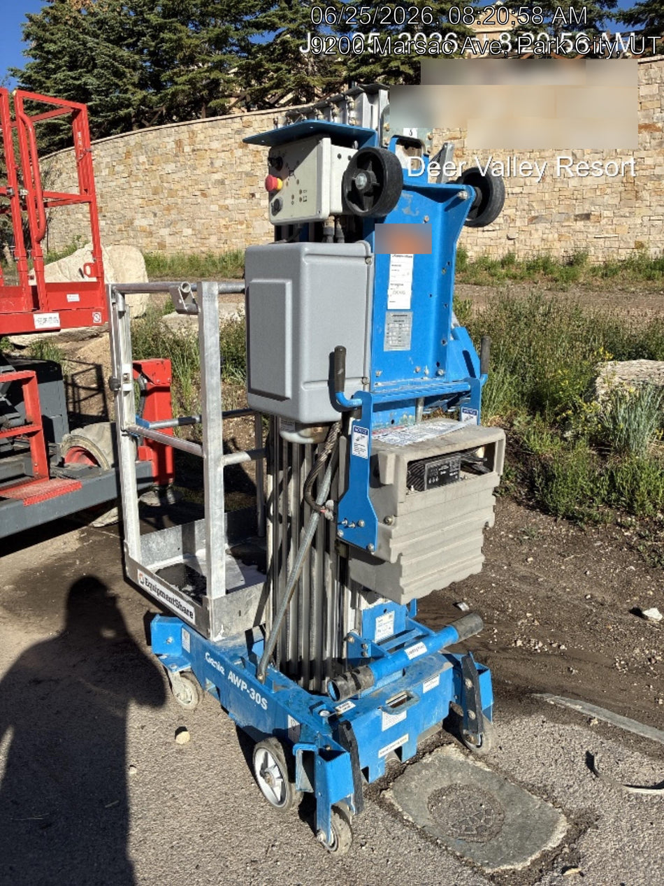 2019 GENIE AWP-30S