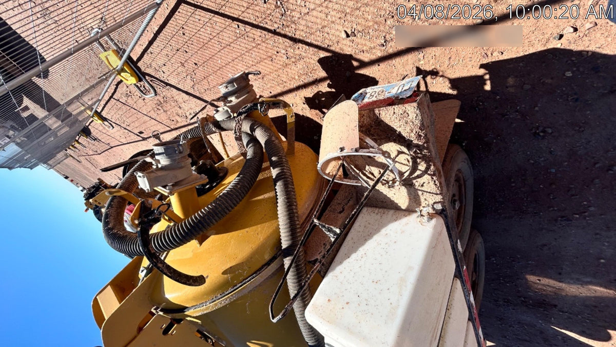 2023 Vac-Tron LP573XDT T4 Koehler Diesel Engine, 500 Gallon Debris Tank, x2 100 Gallon Water Tanks