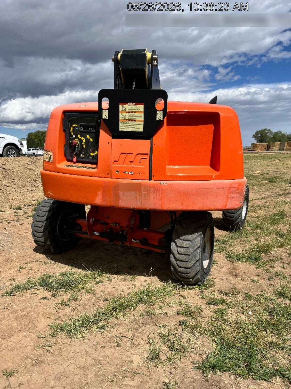 2019 JLG 460SJ Pneumatic Tires