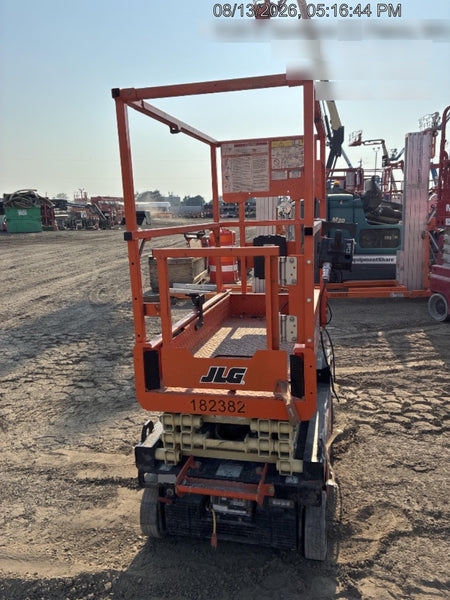 2021 JLG ES1330L