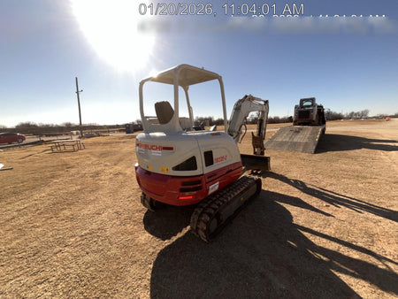 2022 TAKEUCHI TB235-2R