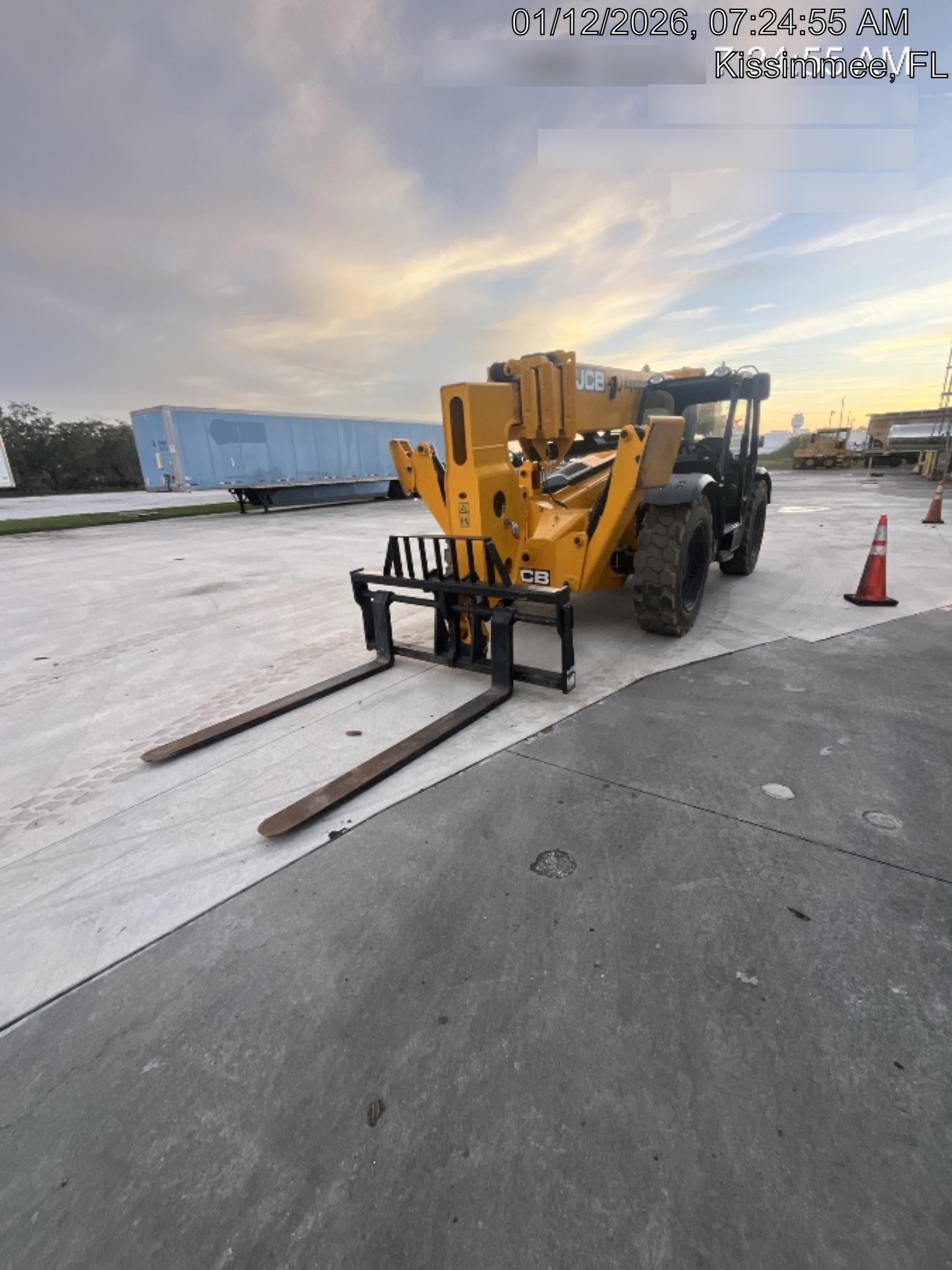 2025 JCB 512-56