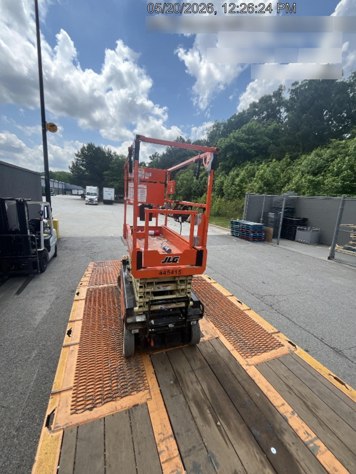 2023 JLG ES1932