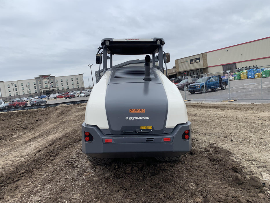 2023 DYNAPAC CA2500D