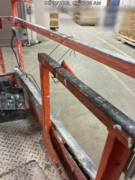 2021 JLG ES1330L