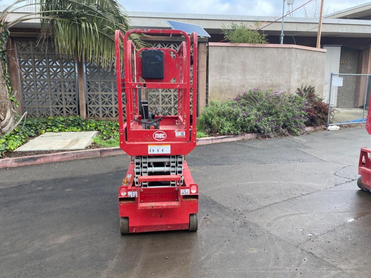 2020 MEC 1330SE Solid NM Tires, Steel Swing out Doors, LCS, Beacon, 900W Inverter