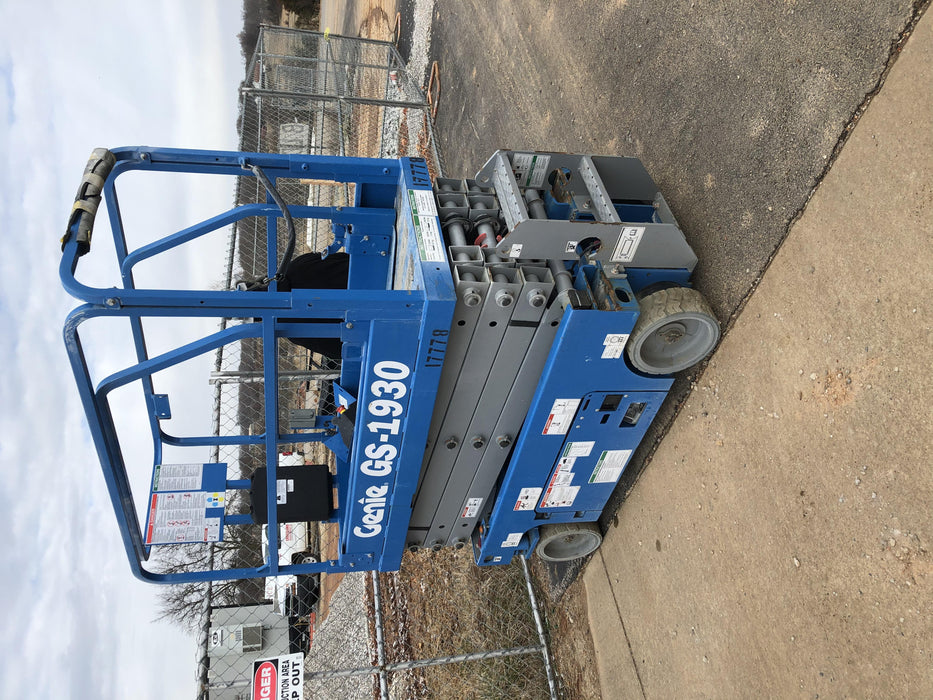 2018 Genie GS-1930 Genie GS-1930 w/Fixed Rail, Chain Entry