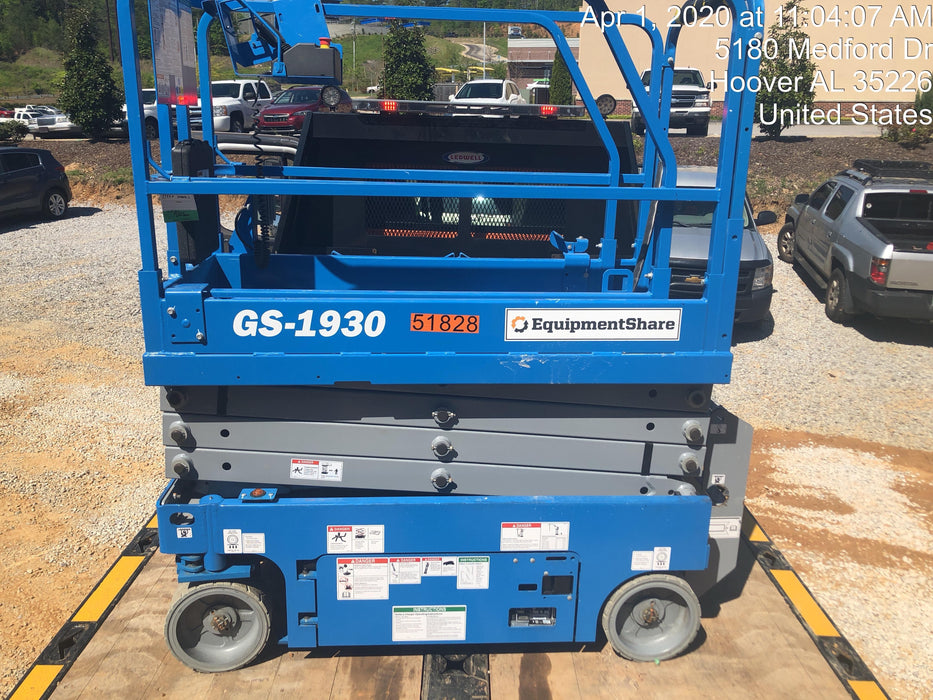 2019 Genie GS-1930 Fixed Rails with Chain Entry