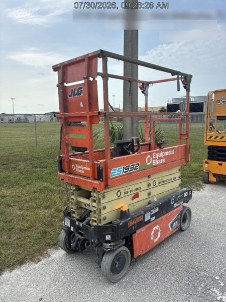 2024 JLG ES1932