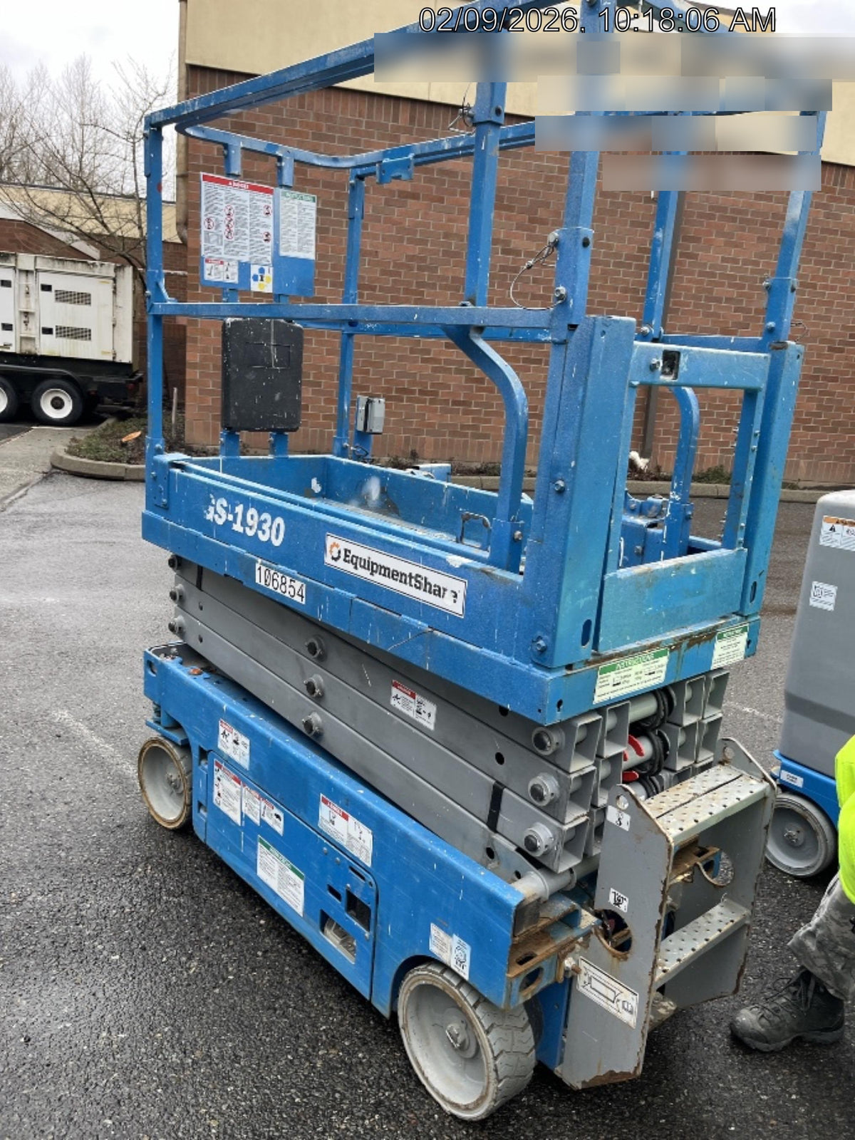 2020 Genie GS-1930 Solid Non Marking Tires, Beacon, Folding rails with half height swing gate, 800W Inverter