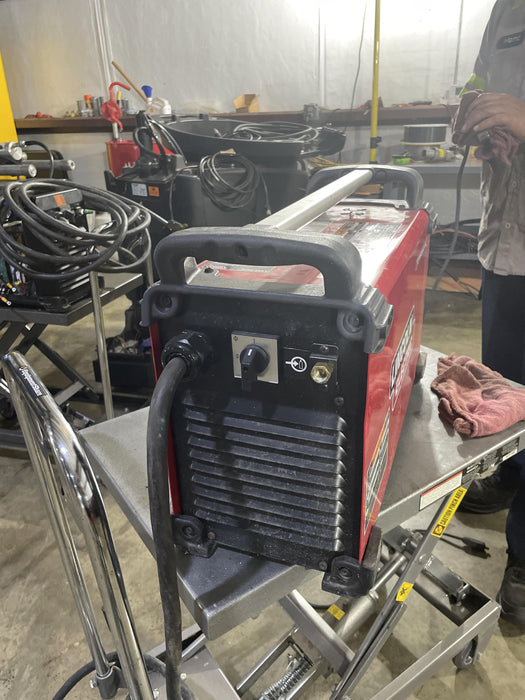 2023 LINCOLN ELECTRIC TOMAHAWK 1000