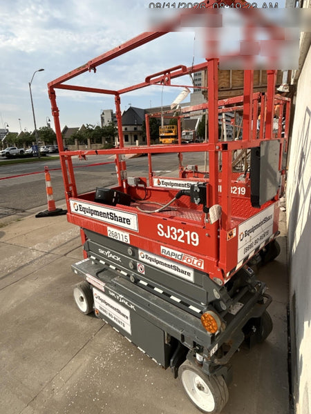 2023 SKYJACK SJ3219