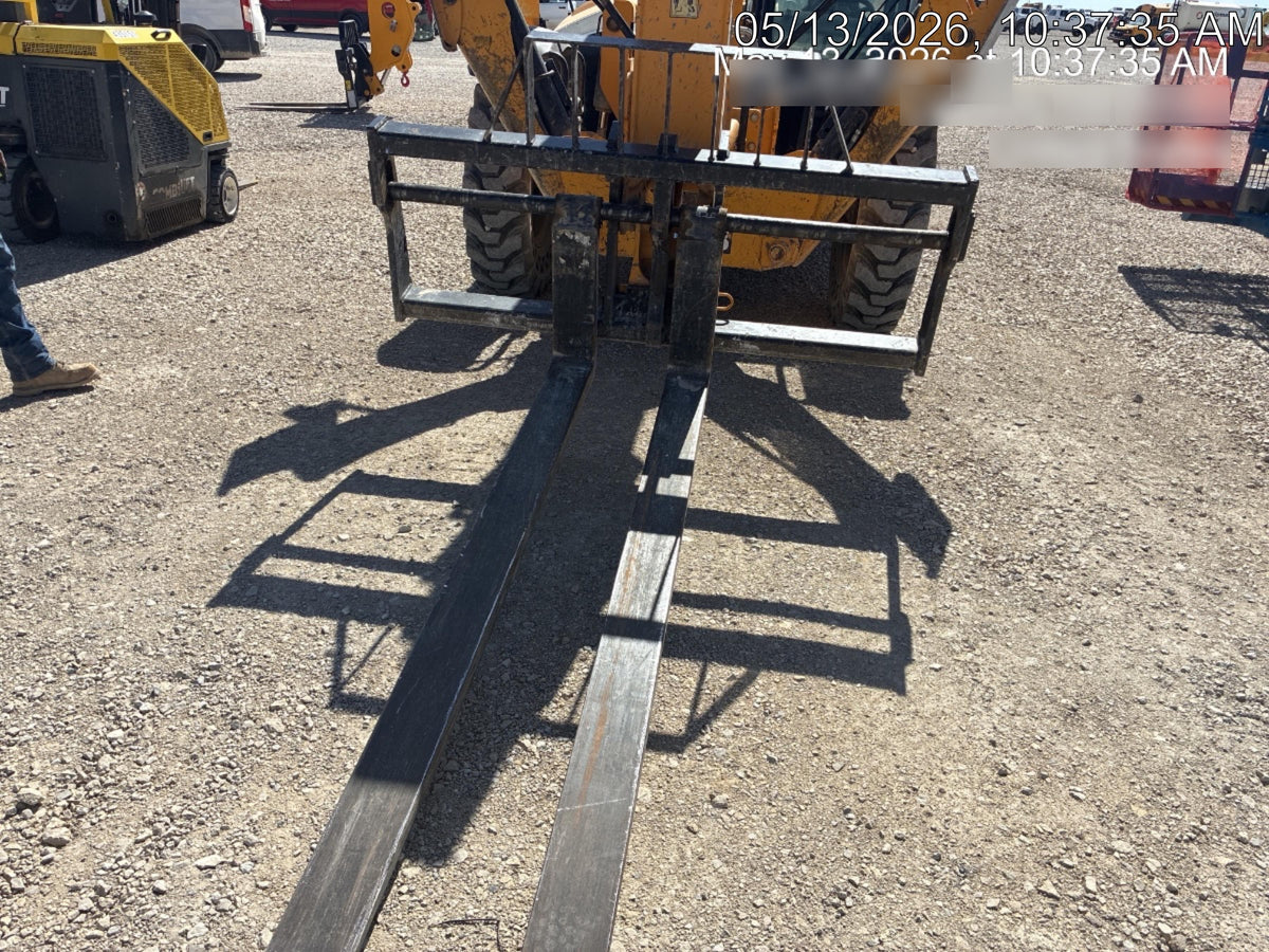 2022 JCB 512-56