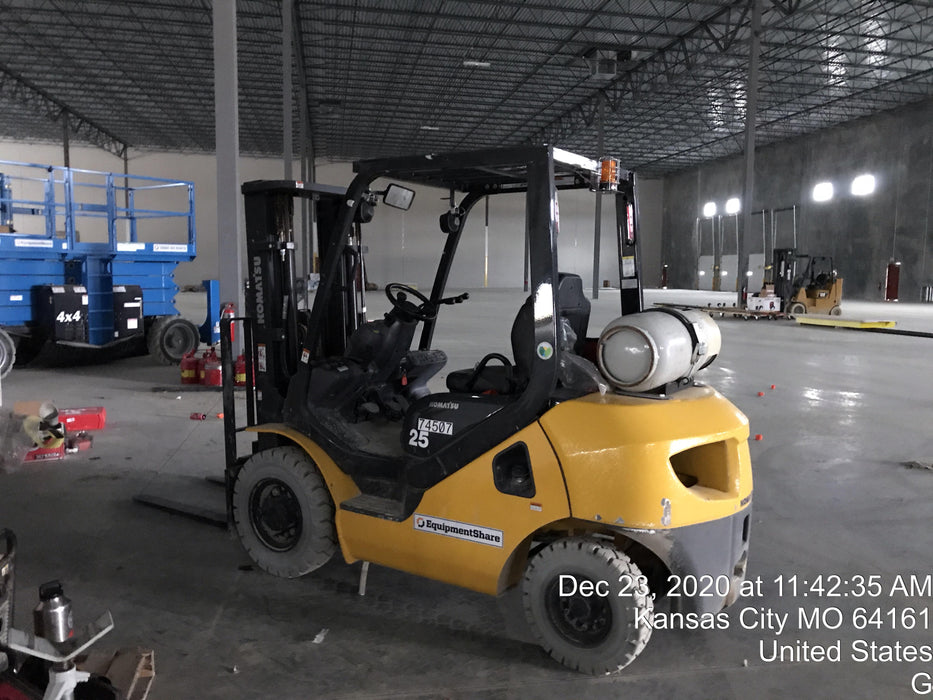 2020 KOMATSU FG25T-16