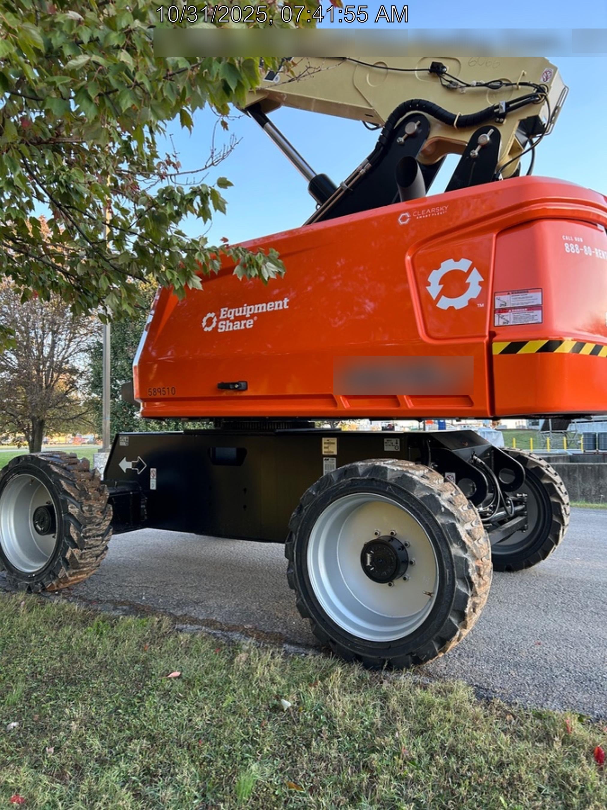 2025 JLG 660SJ
