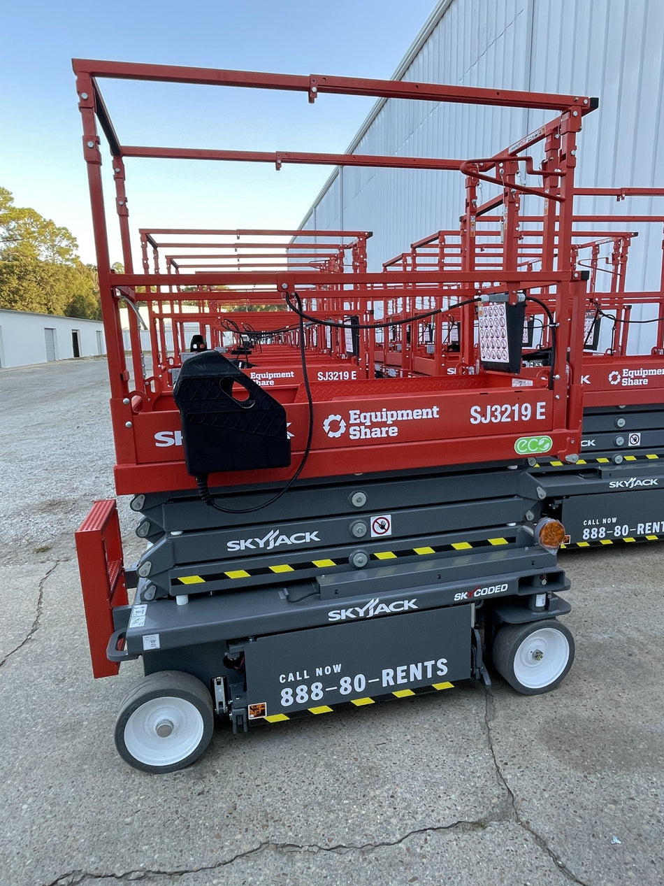 2024 Skyjack SJ3219 Electric Drive, Sld NM Tires, DBcns, RFRails, Power to Platform, T3 + Access Control