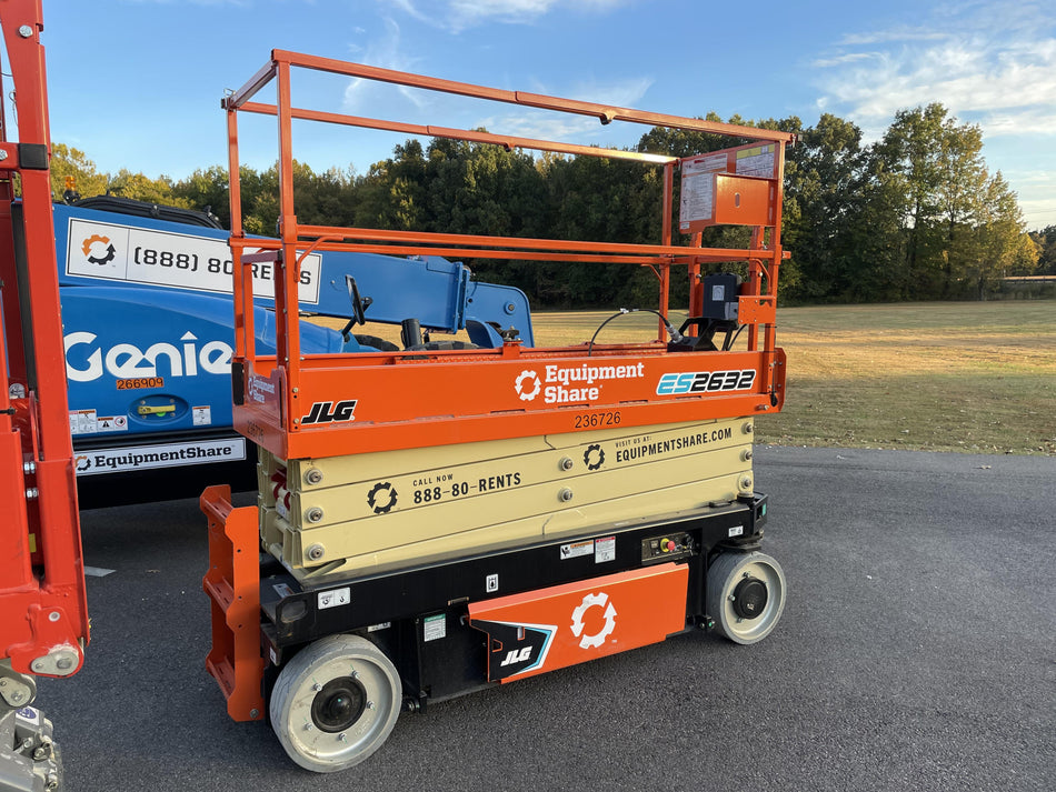 2022 JLG ES2632