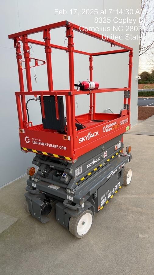 2024 Skyjack SJ3219 Electric Drive, Sld NM Tires, DBcns, RFRails, Power to Platform, T3 + Access Control