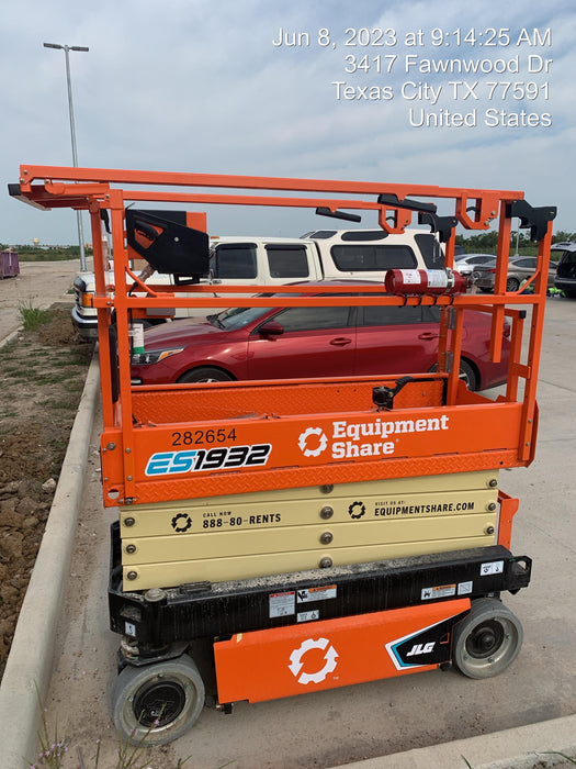 2022 JLG ES1932