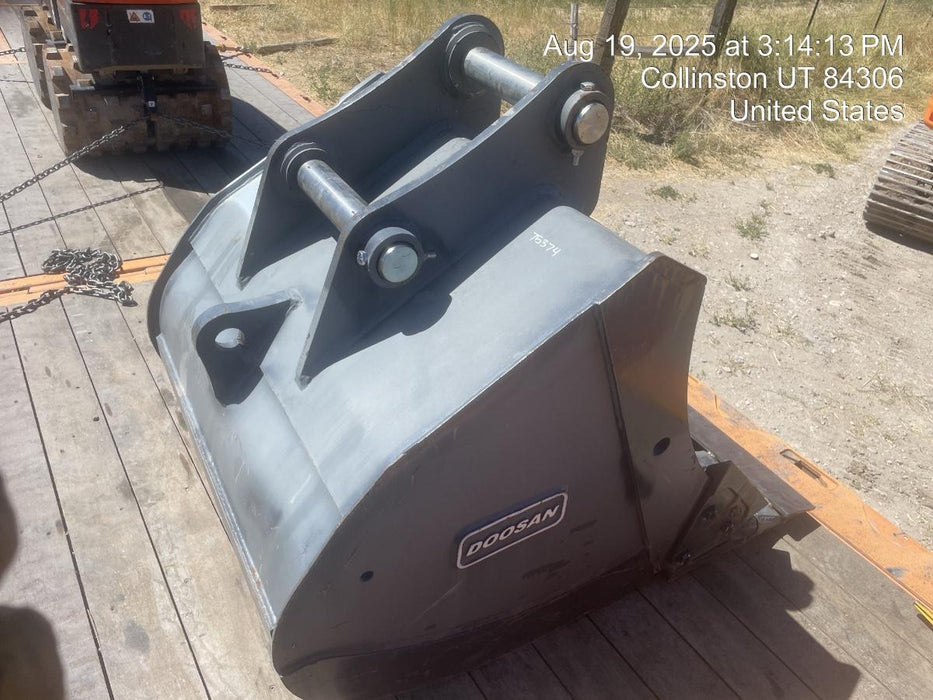 2020 DOOSAN 48" Excavator Bucket