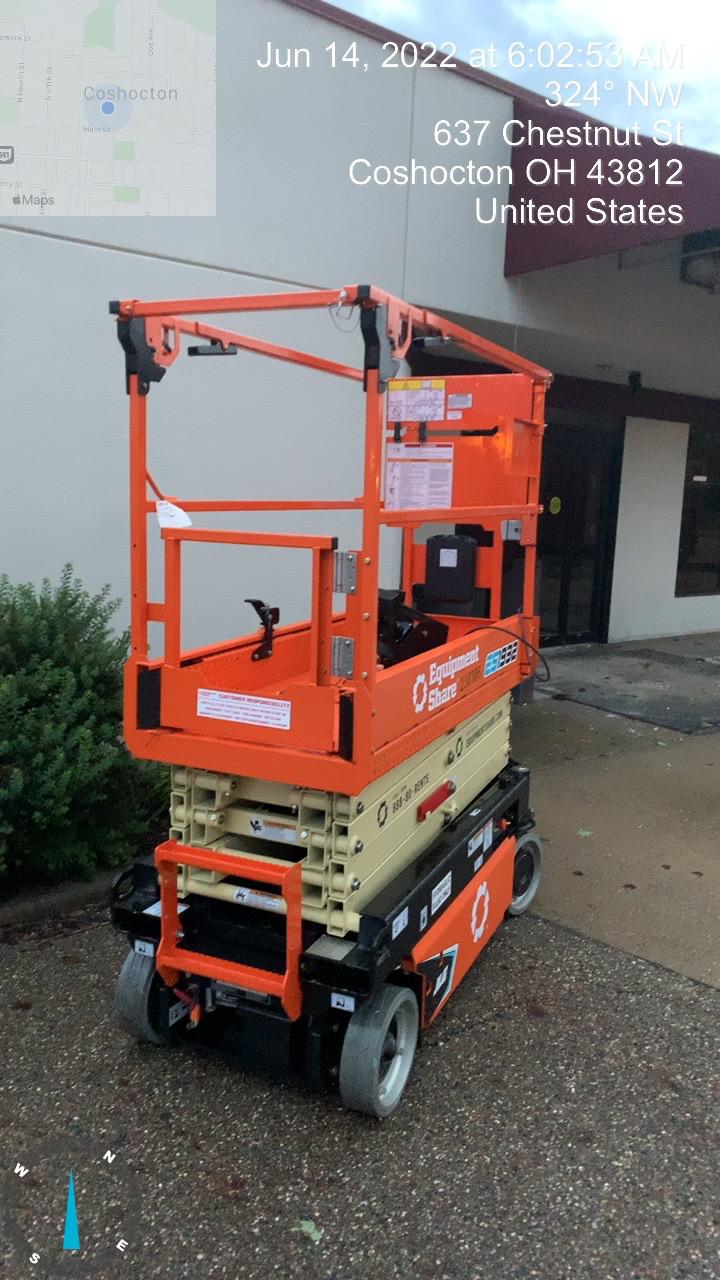 2022 JLG ES1932