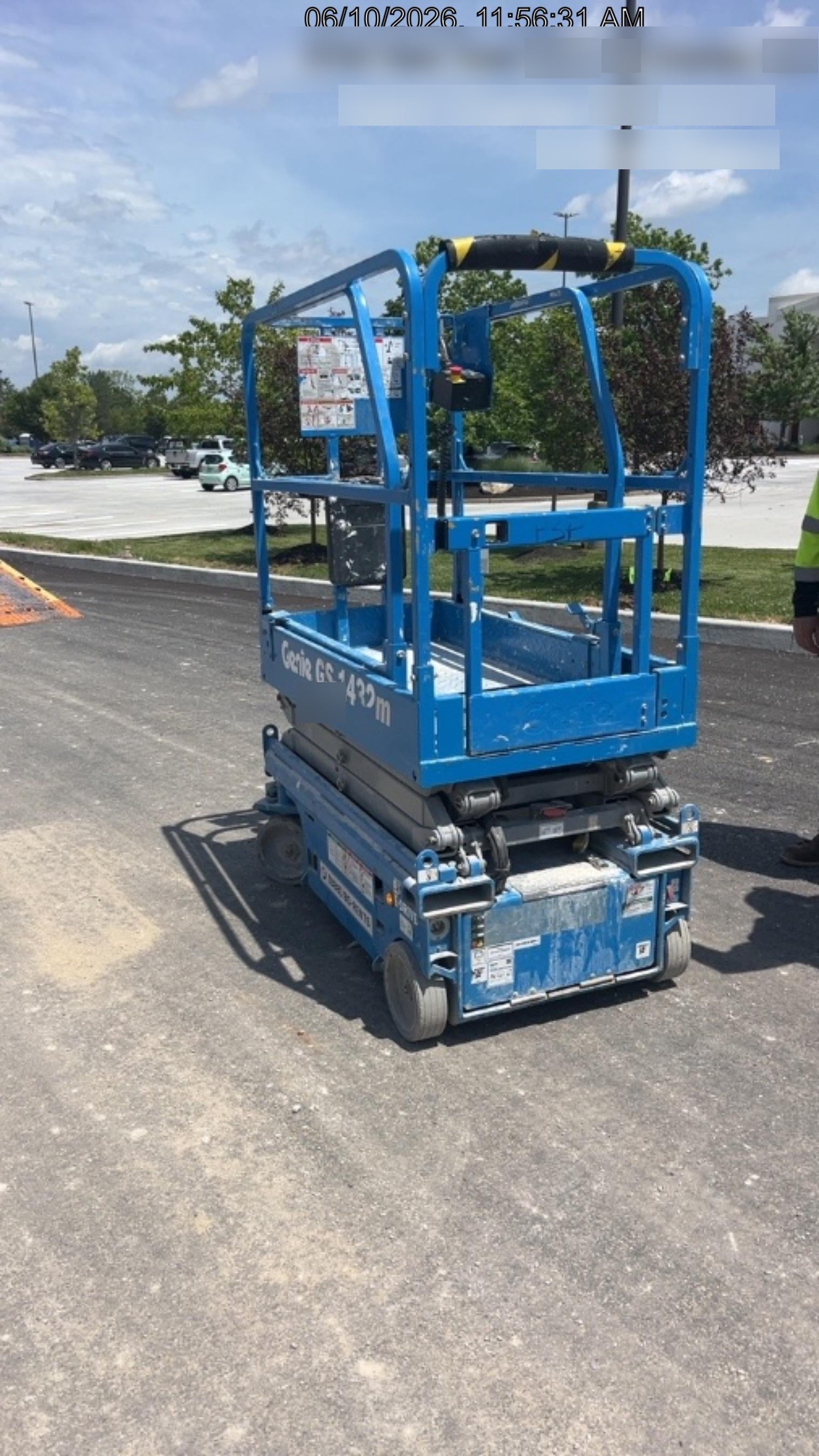 2023 GENIE GS-1432