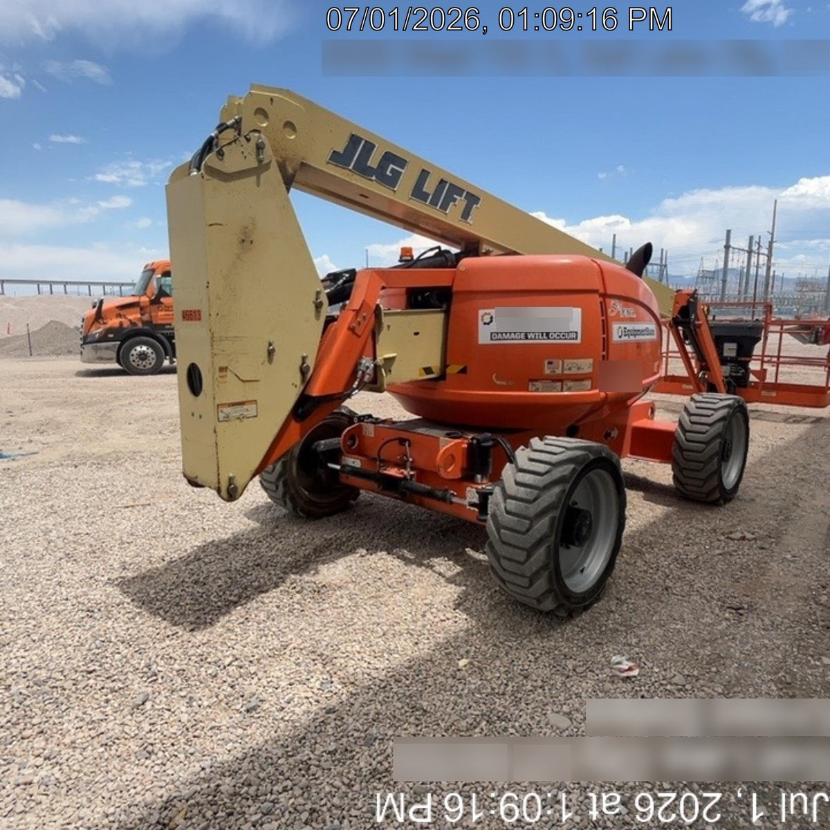 2019 JLG 600AJ