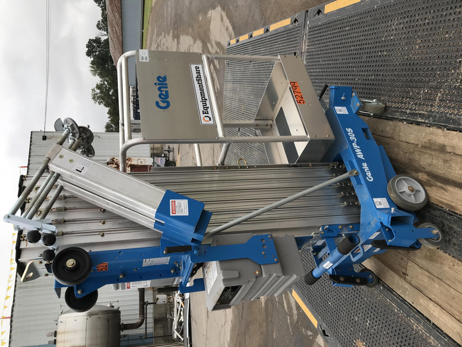 2019 GENIE AWP-30S