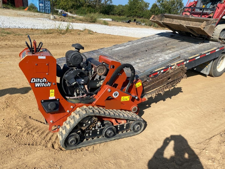 2020 DITCH WITCH C24XA