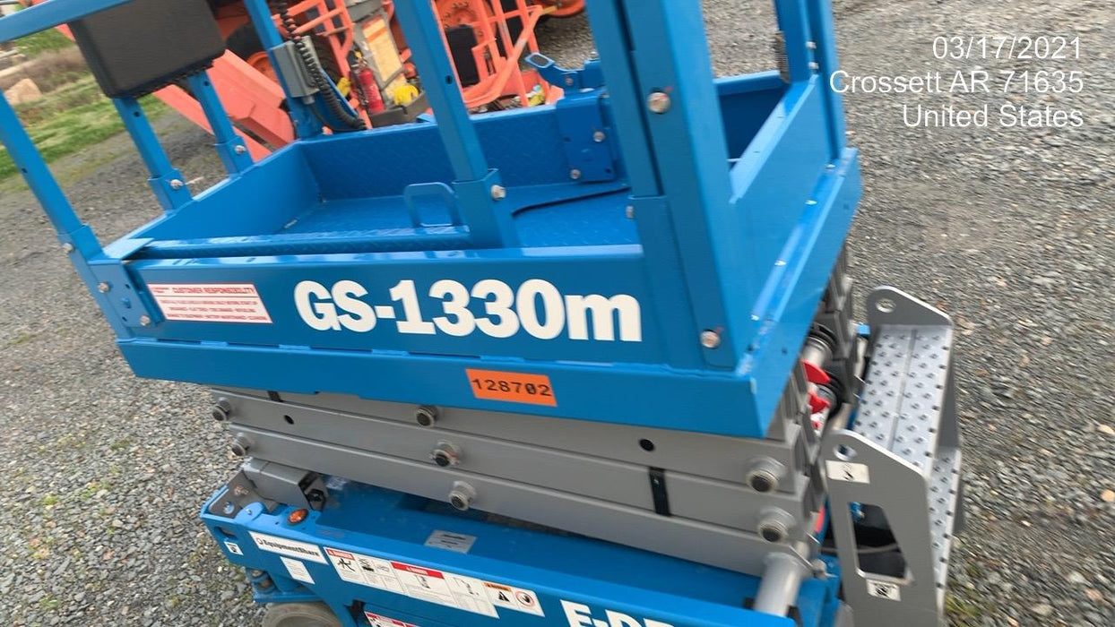 2021 GENIE GS-1330m