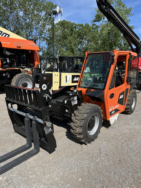 2026 JLG 519