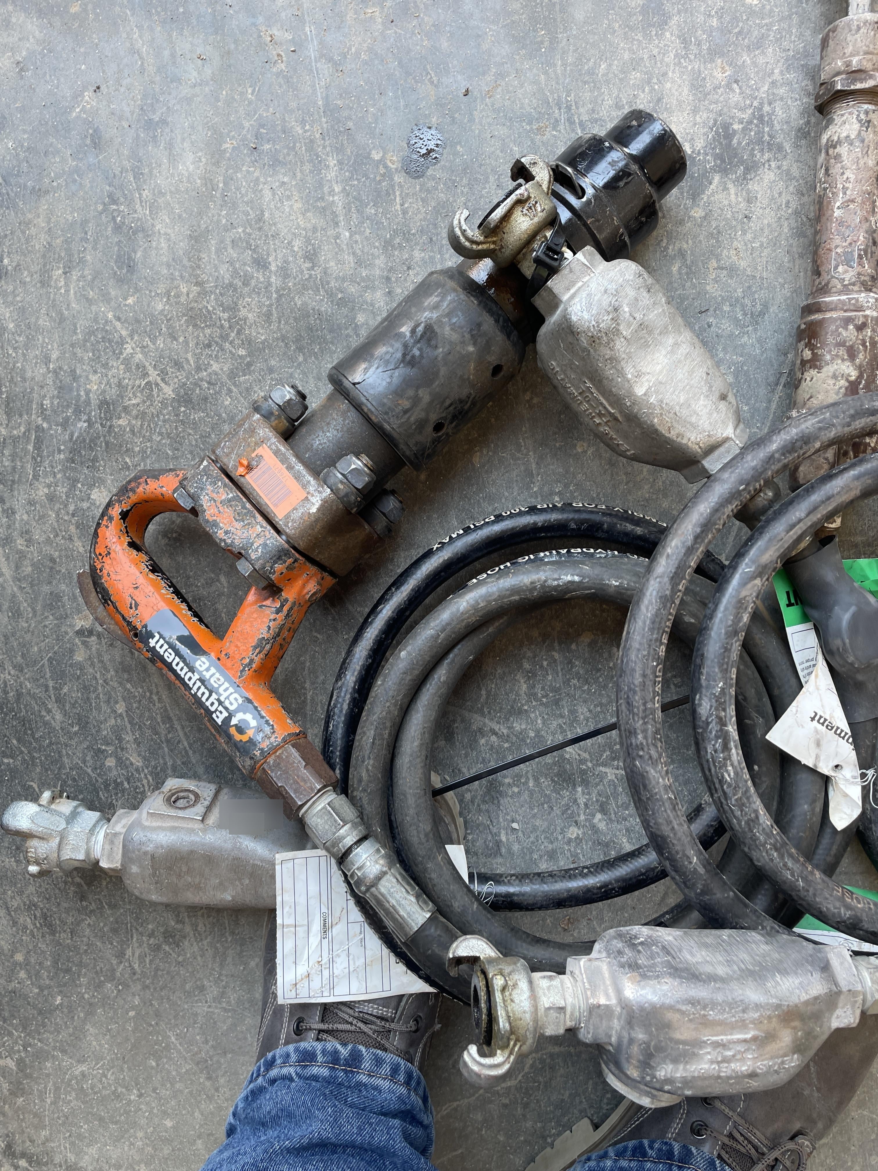 2021 MICHIGAN PNEUMATIC ES-CH3R-TRACKER