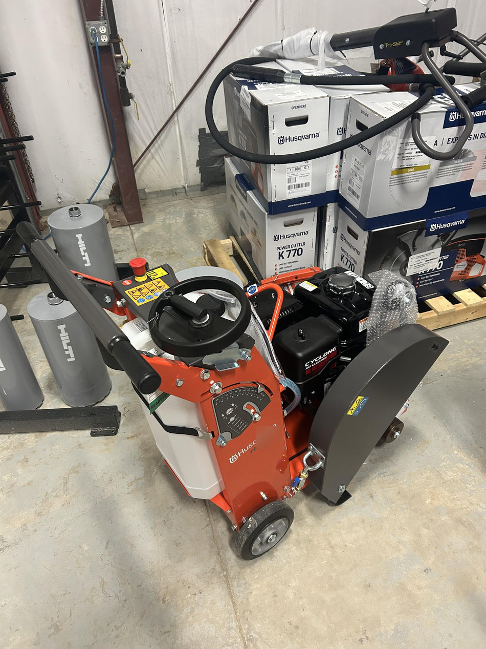 2025 HUSQVARNA FS 400 LV