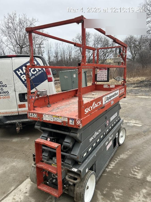 2018 Skyjack SJIII-3226 Skyjack SJIII3226 Scissor Lift w/Trojan Batteries