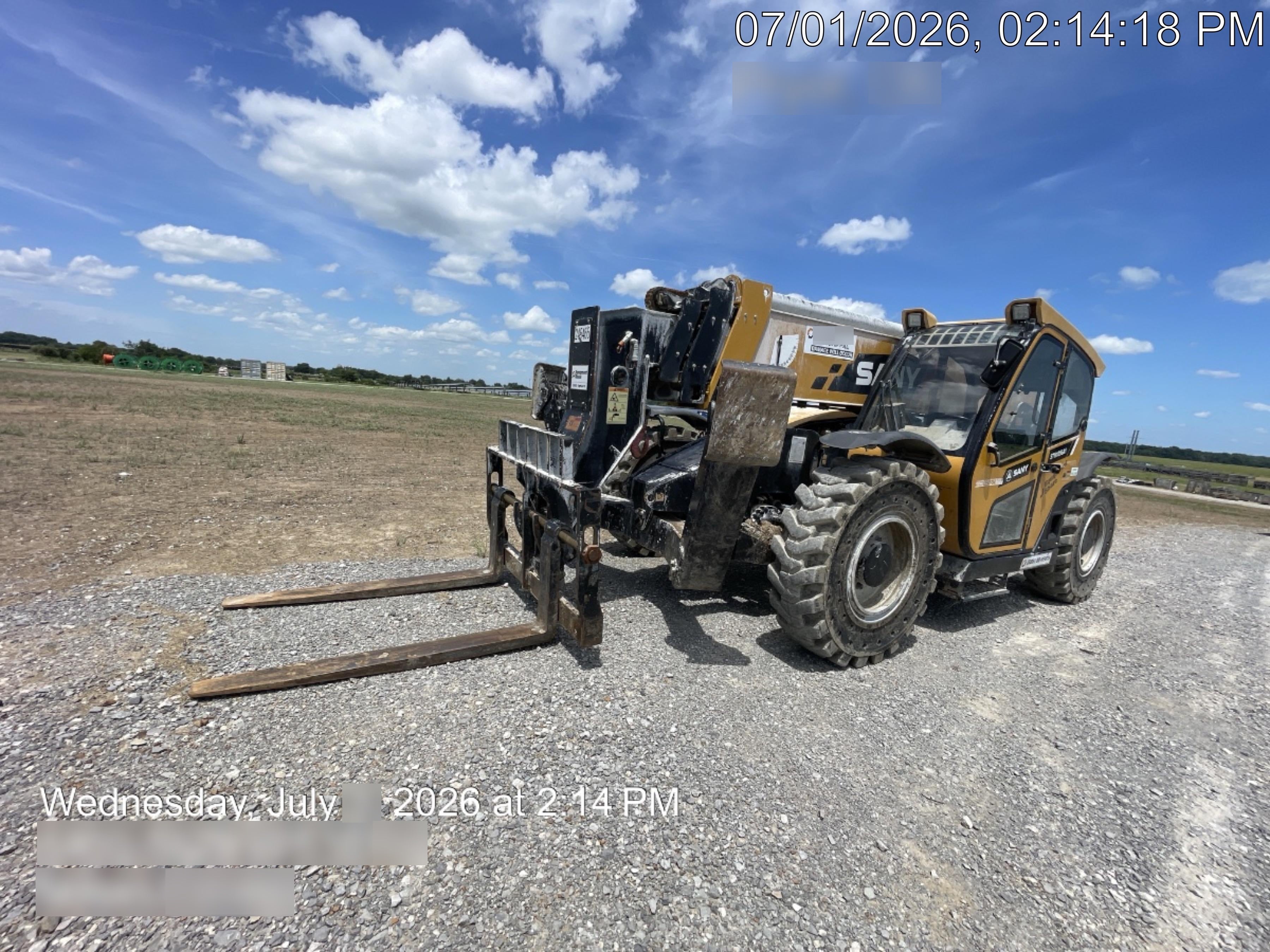 2022 SANY STH1056