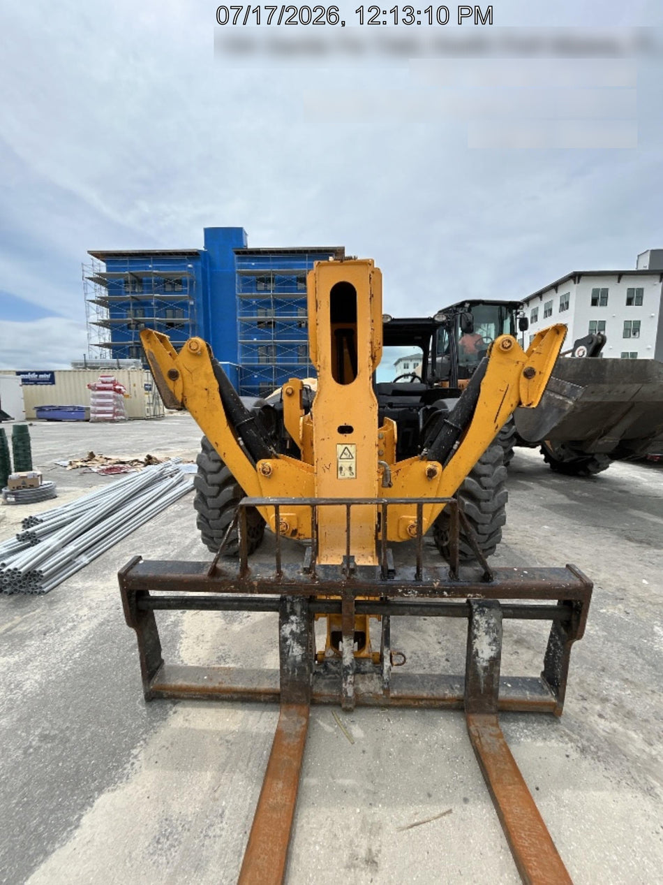 2022 JCB 510-56