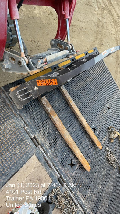 2021 PALADIN 48" Pallet Forks - Paladin