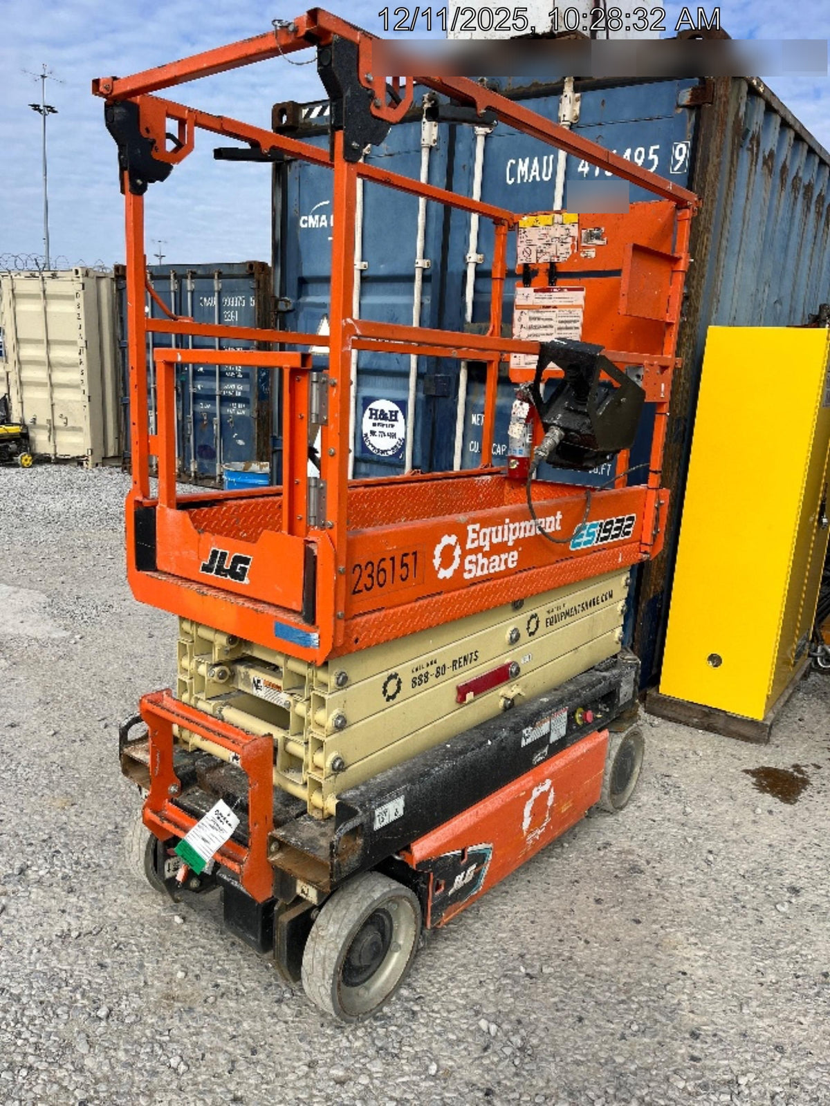 2022 JLG ES1932