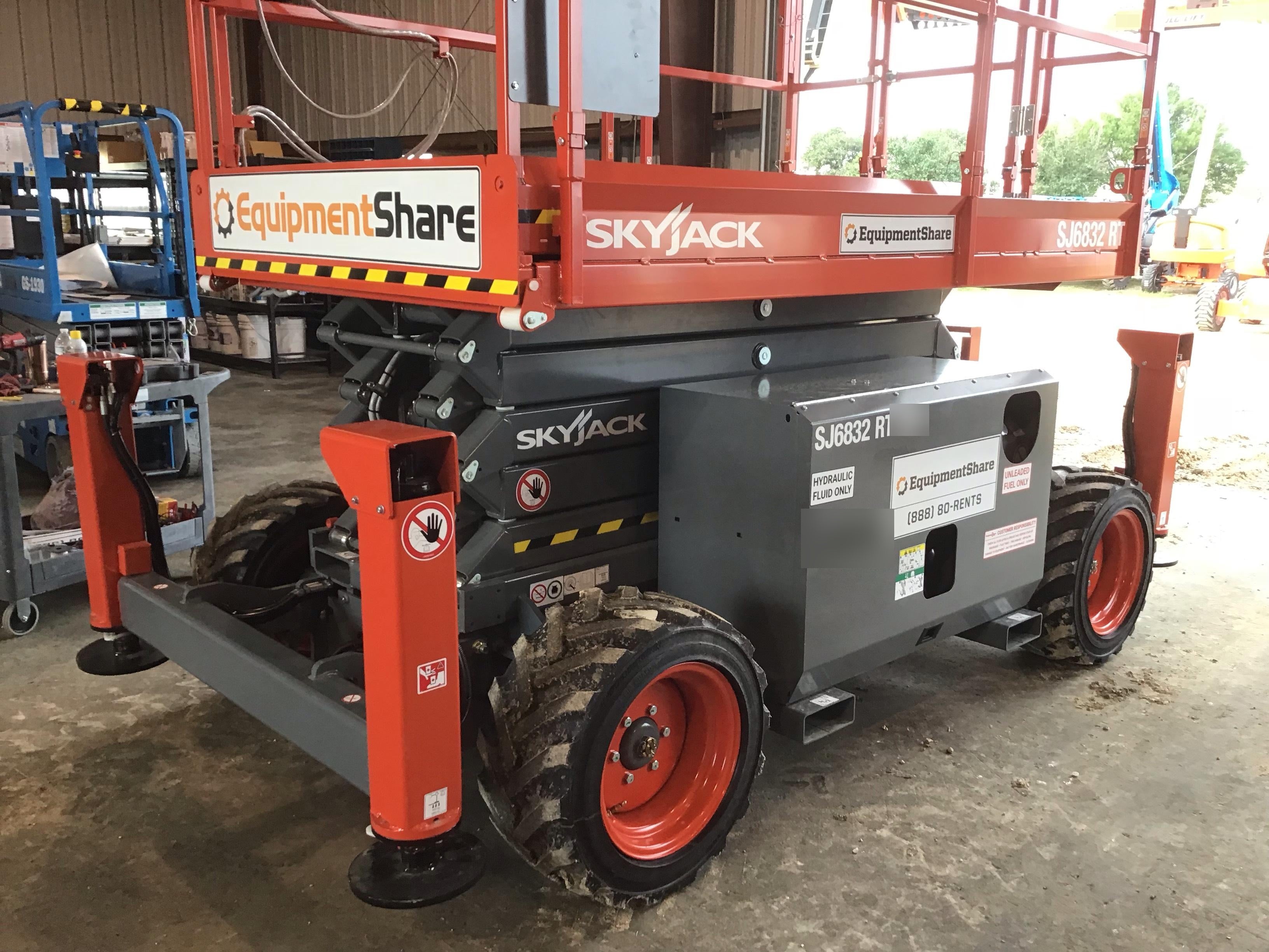 2017 SKYJACK SJ6832 RT