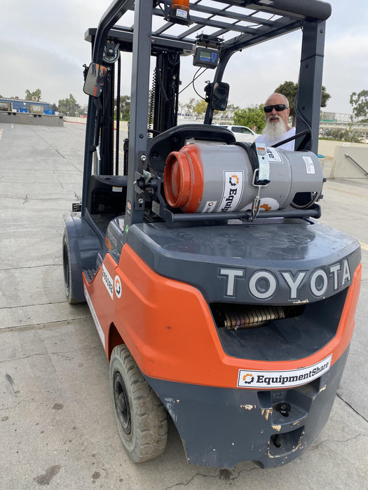 2022 TOYOTA 8FGU25 LP w/ Scale