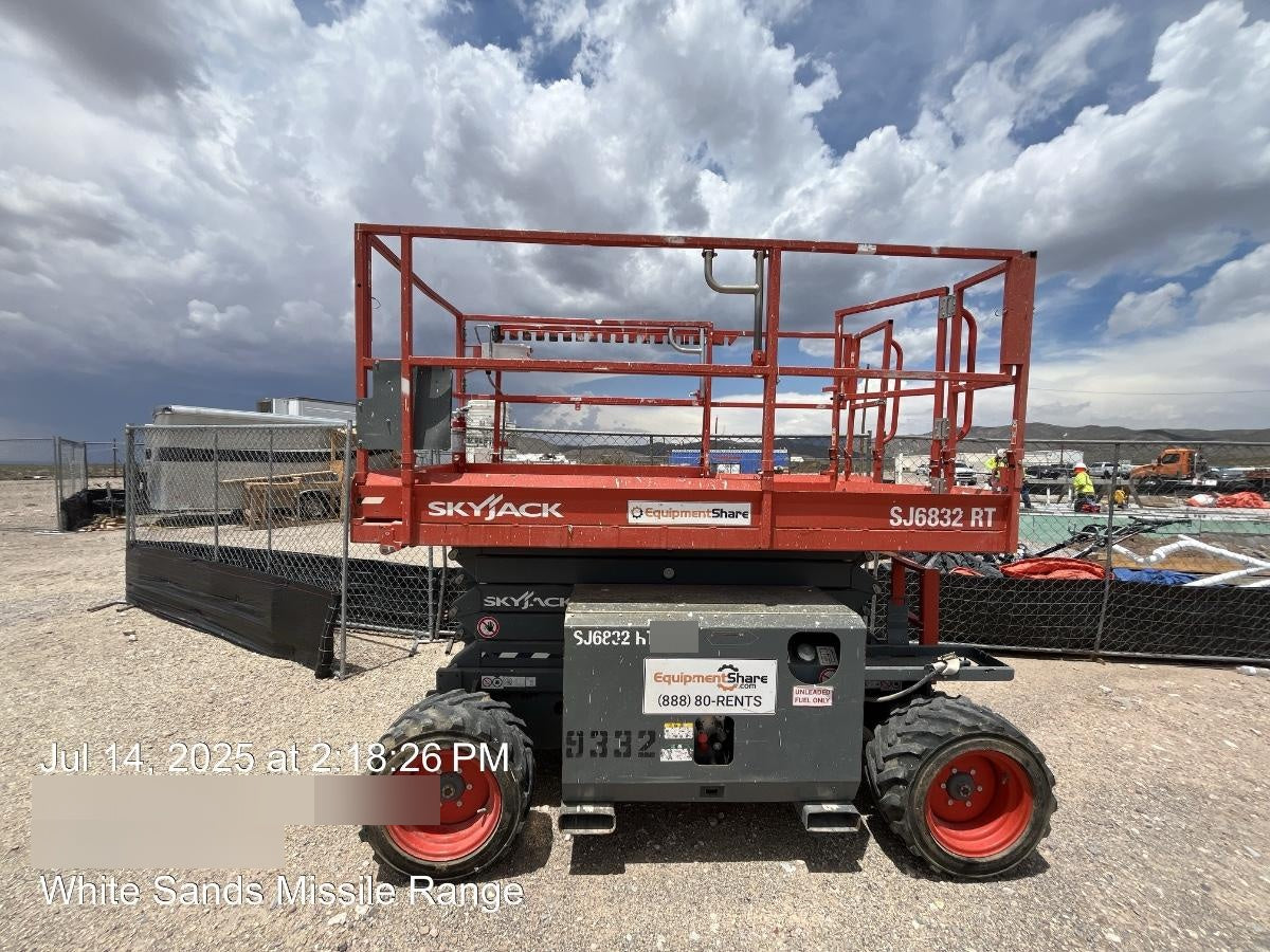 2018 SKYJACK SJ6832 RT