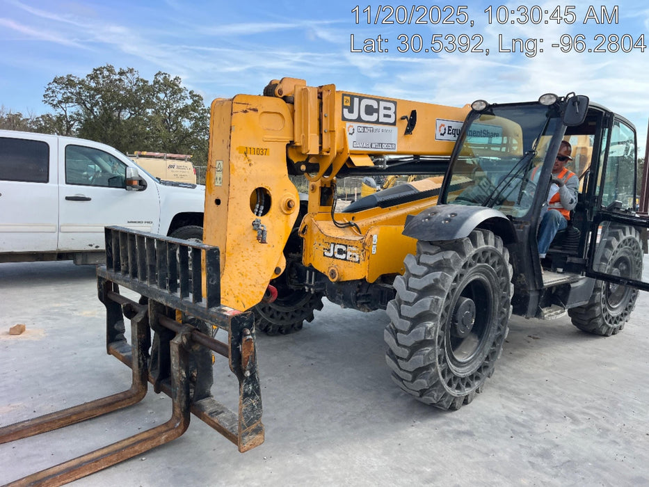 2020 JCB 509-42 Cab/Heat/Air, Solid Tires, Work Lights, Beacon, Aux Hydraulics, Back up Alarm, Lifting Eye, ES Decals