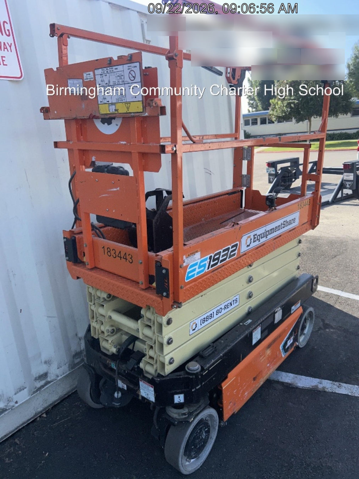 2021 JLG ES1932