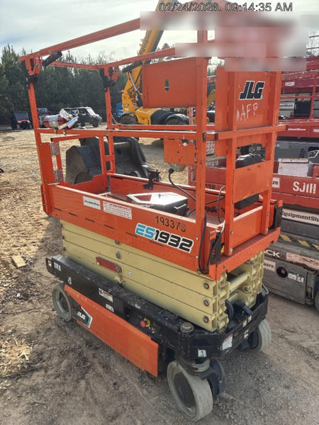 2021 JLG ES1932