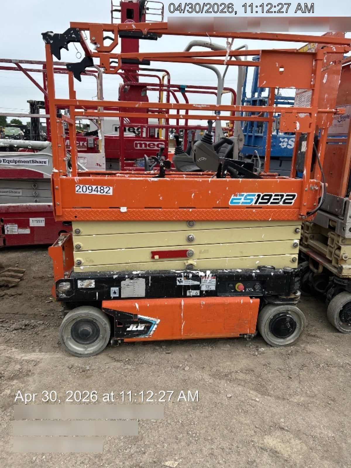 2022 JLG ES1932