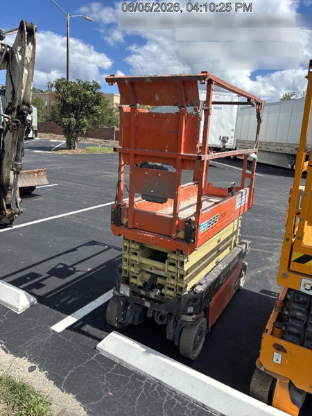 2022 JLG ES1932