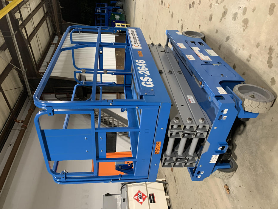 2019 Genie GS-2646 folding rails with full height swing gate, 800W Inverter