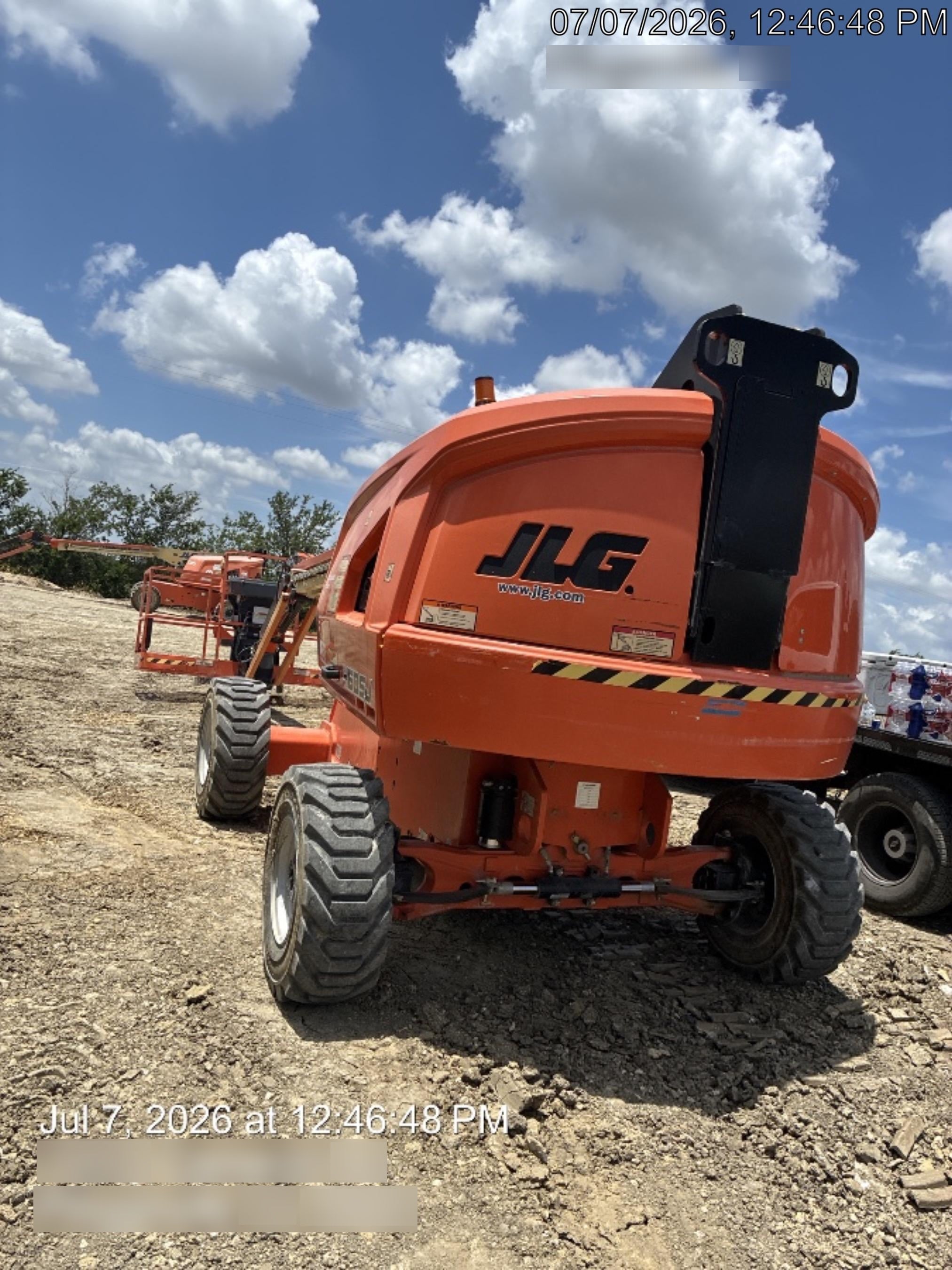 2023 JLG 460SJ
