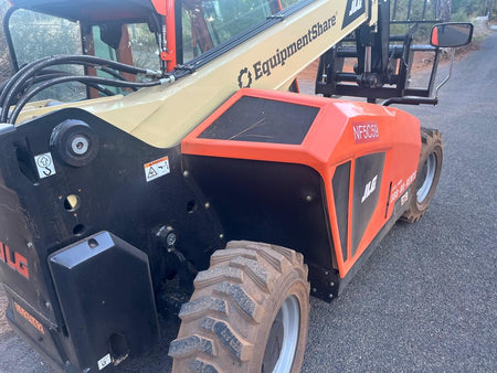2025 JLG 519