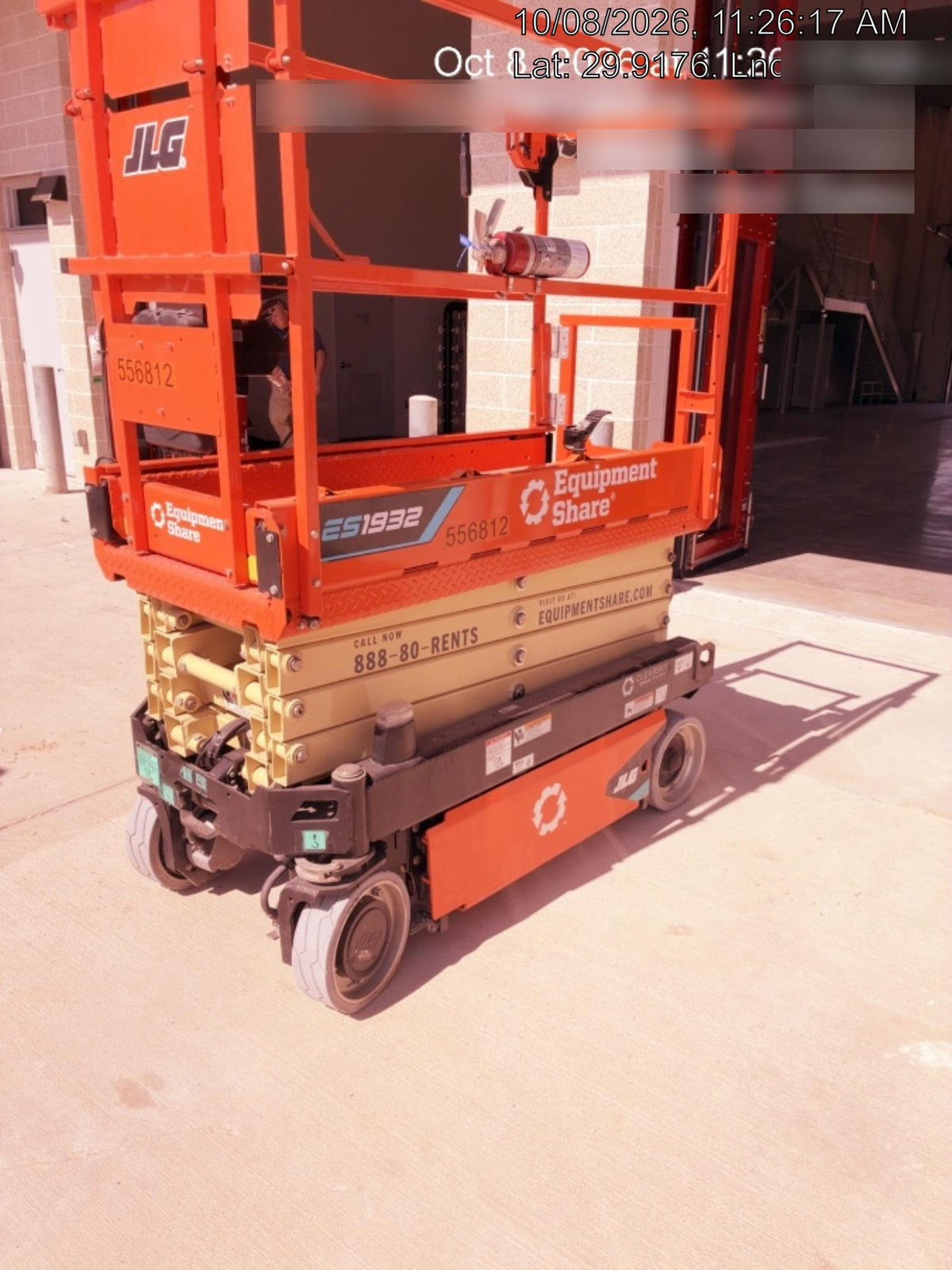 2025 JLG ES1932